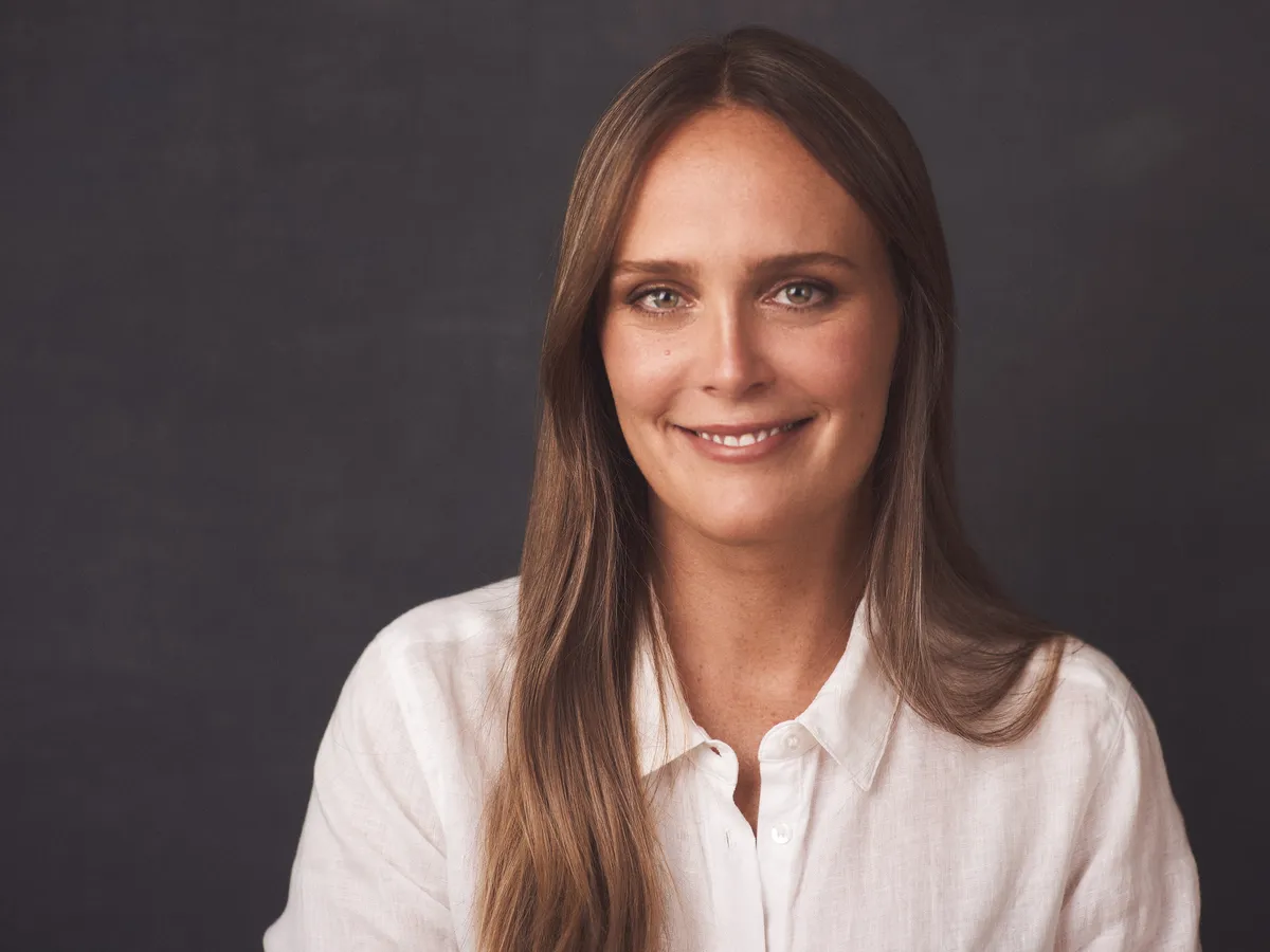 Portrait of Dr Chloe Buiting